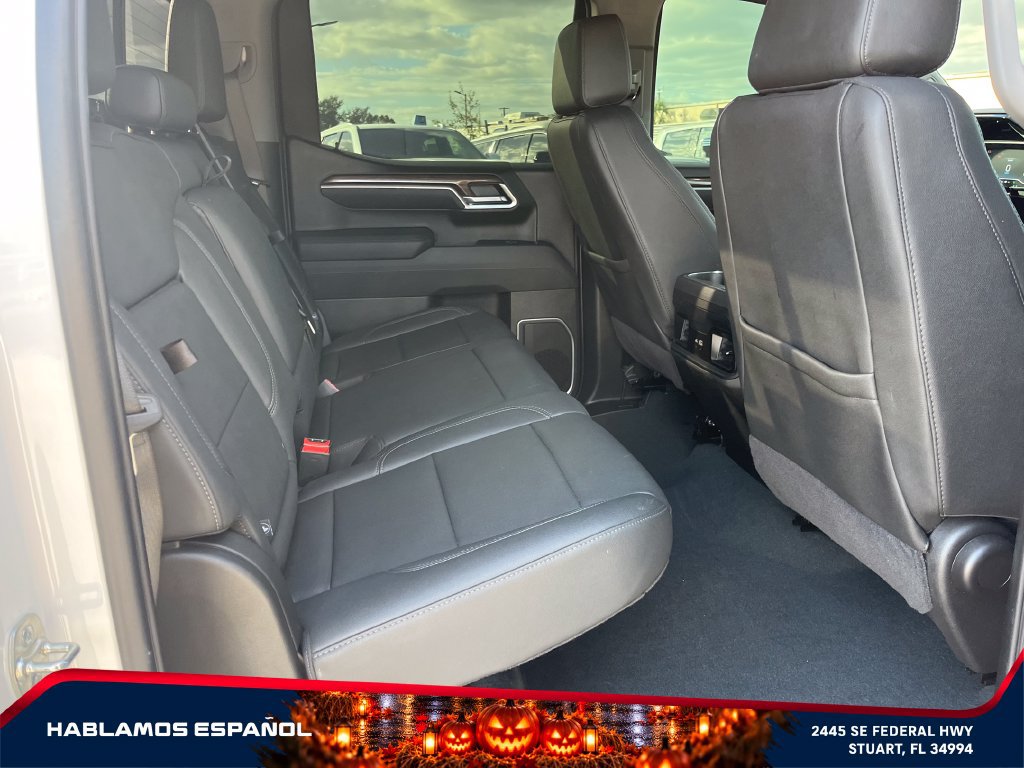 Certified 2025 Chevrolet Silverado 1500 RST w/ Redline Edition AWD/4WD image 17