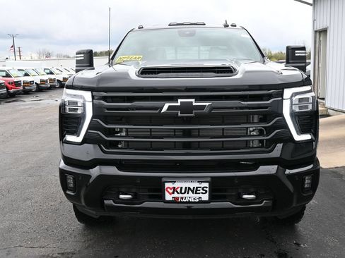 New 2026 Chevrolet Silverado 3500 High Country w/ High Country Premium Package AWD/4WD image 13