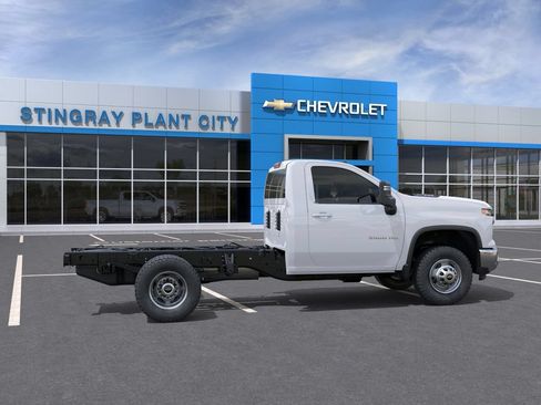 New 2025 Chevrolet Silverado 3500 W/T w/ WT Convenience Package RWD image 9