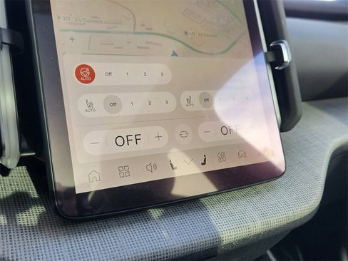 New 2025 Volvo EX30 Plus w/ Protection Package Premier image 10