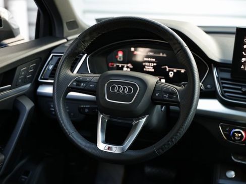 Used 2025 Audi Q5 2.0T Premium Plus w/ Premium Plus Package image 29