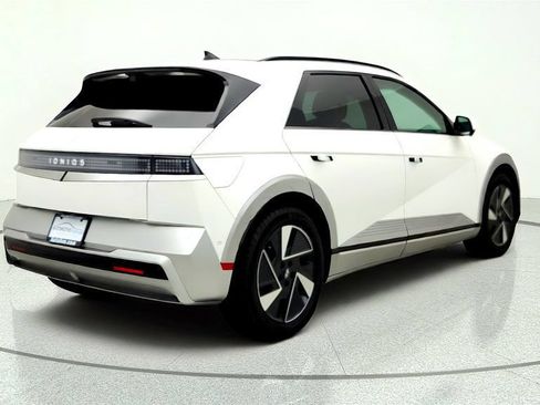 Used 2025 Hyundai Ioniq 5 Limited RWD image 5