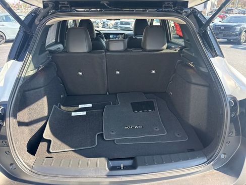 Used 2025 Nissan Kicks SR w/ Interior Electronics Package image 24