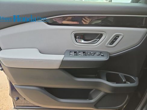 New 2025 Honda Pilot Touring image 21