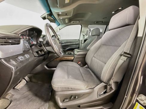 Used 2018 Chevrolet Suburban LS AWD/4WD image 21