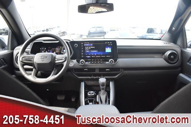 Used 2026 Chevrolet Colorado Trail Boss AWD/4WD image 3