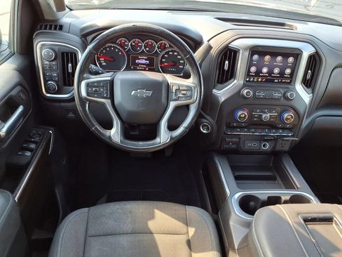 Used 2019 Chevrolet Silverado 1500 LT Trail Boss AWD/4WD image 4