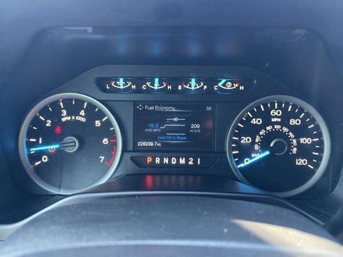 Used 2016 Ford F150 XLT w/ Equipment Group 302A Luxury AWD/4WD image 20