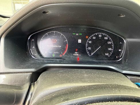Used 2019 Honda Accord Sport image 2