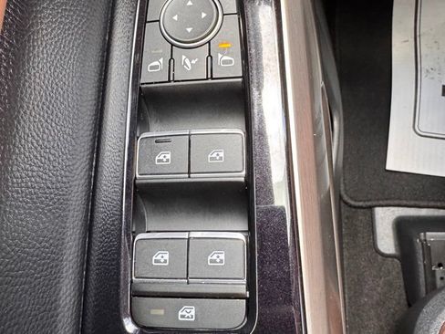 Used 2024 Nissan Pathfinder Platinum w/ Cargo Package AWD/4WD image 29