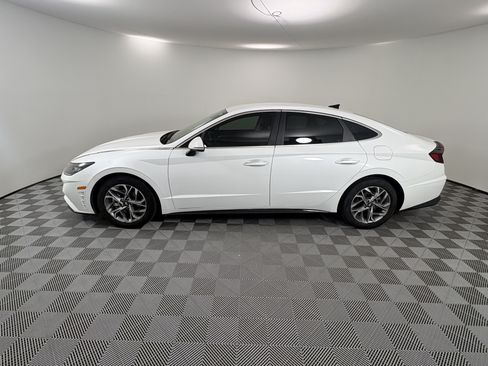 Used 2020 Hyundai Sonata SEL w/ Convenience Package FWD image 2