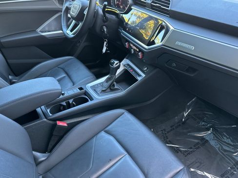 Used 2025 Audi Q3 2.0T Premium AWD/4WD image 18