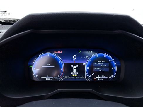 Used 2024 Toyota RAV4 Limited image 32