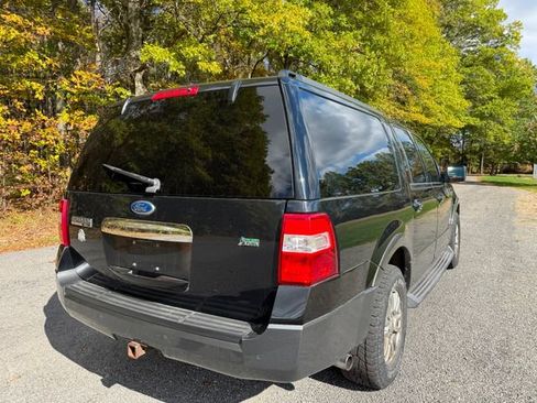 Used 2011 Ford Expedition EL XLT w/ 203A Rapid Spec Order Code image 4