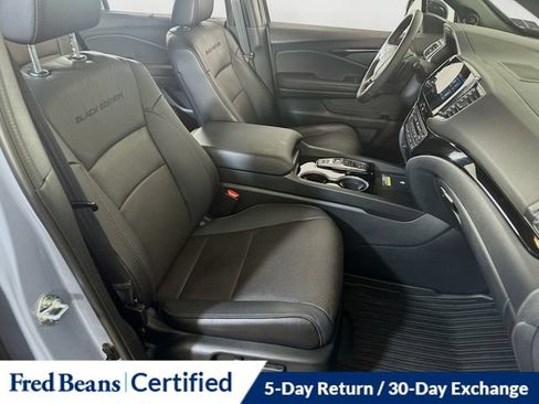 Used 2025 Honda Passport Black Edition image 15