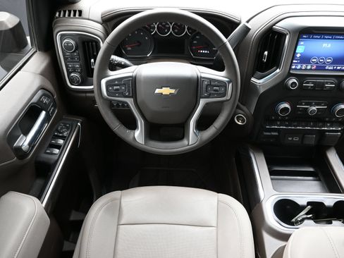 Used 2022 Chevrolet Silverado 3500 LTZ w/ LTZ Convenience Package AWD/4WD image 26