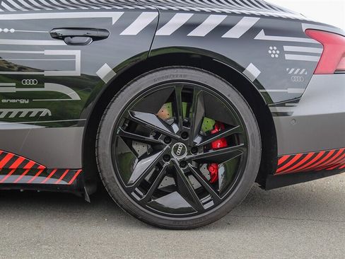 Used 2023 Audi RS e-tron GT image 17