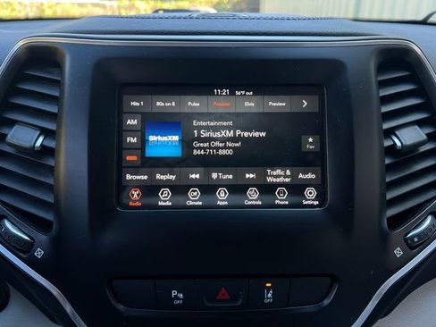 Used 2021 Jeep Cherokee Latitude Lux image 25