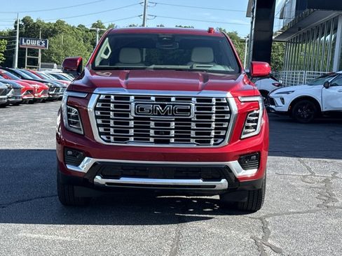 New 2026 GMC Yukon Denali w/ LPO, Floor Liner Package AWD/4WD image 14