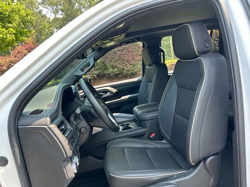 Used 2023 GMC Yukon XL SLT w/ SLT Premium Package RWD image 37
