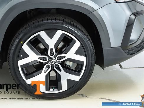 Used 2023 Volkswagen Taos SEL image 52