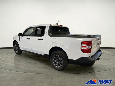 Used 2023 Ford Maverick XLT FWD image 2