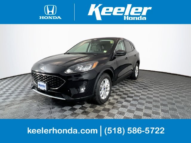 Used 2022 Ford Escape SE w/ Cold Weather Package AWD/4WD image 1