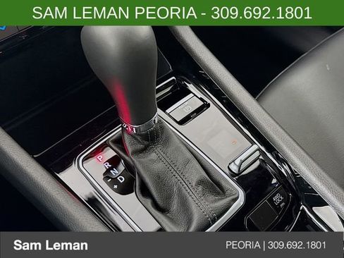 New 2026 Jeep Compass Latitude image 13