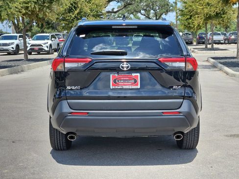 Used 2024 Toyota RAV4 XLE FWD image 4