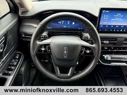 Used 2025 Lincoln Corsair Grand Touring w/ Equipment Group 301A image 15