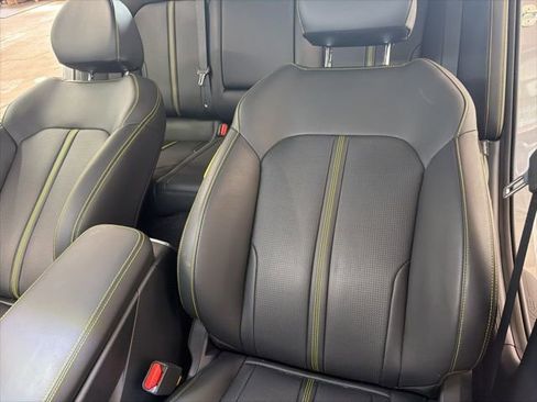 Used 2025 Kia K5 GT FWD image 25