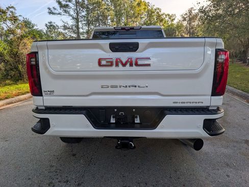 Used 2025 GMC Sierra 2500 Denali w/ Denali Reserve Package image 7