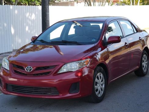 Used 2013 Toyota Corolla L FWD image 4