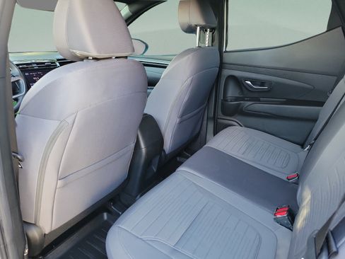 Used 2023 Hyundai Santa Cruz SE FWD image 6
