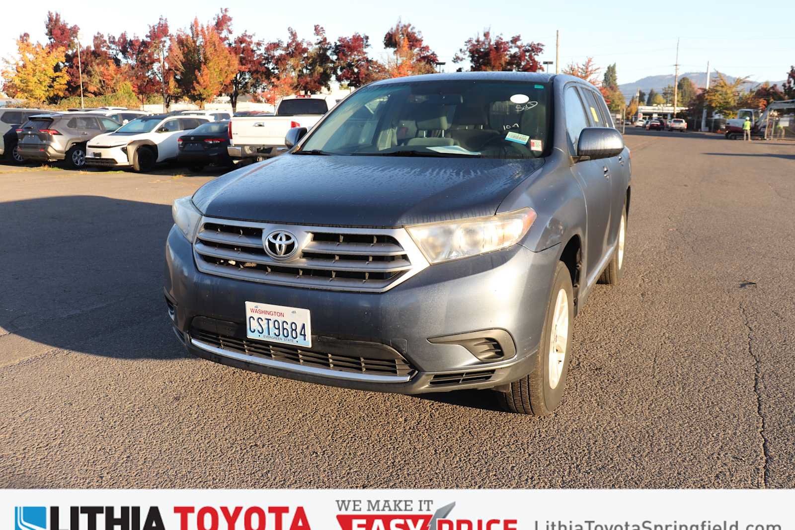 Used 2013 Toyota Highlander FWD w/ Cold Weather Pkg image 1