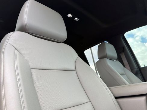 Used 2022 GMC Sierra 2500 SLT w/ Gooseneck/5TH Wheel Package image 19