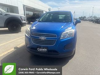 Used 2015 Chevrolet Trax LS w/ LPO, Cargo Package FWD video 2