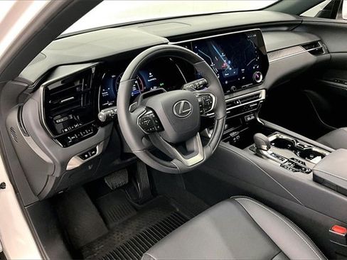 Used 2025 Lexus RX 350 Premium w/ Convenience Package image 12