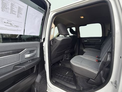 Used 2020 RAM 2500 Big Horn w/ Level 1 Equipment Group image 26