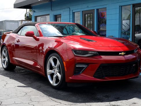 Used 2017 Chevrolet Camaro SS image 4