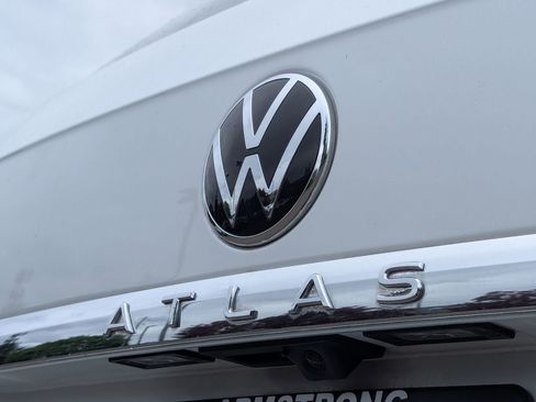 Used 2023 Volkswagen Atlas SEL AWD/4WD image 36