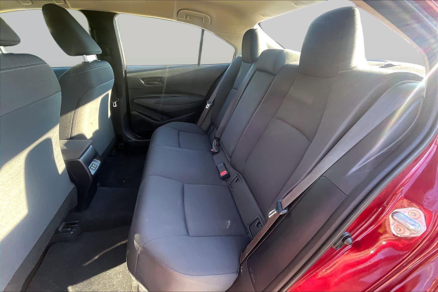 Used 2026 Toyota Corolla LE FWD image 20