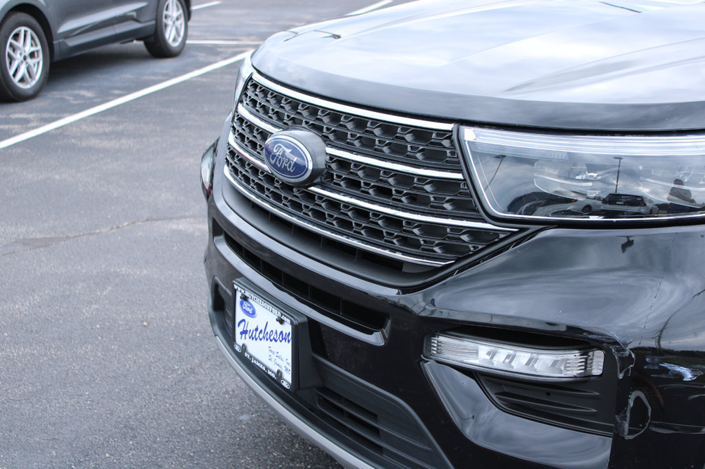 Used 2022 Ford Explorer XLT w/ Equipment Group 202A AWD/4WD image 4