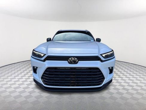 Used 2026 Toyota Grand Highlander AWD Hybrid image 2