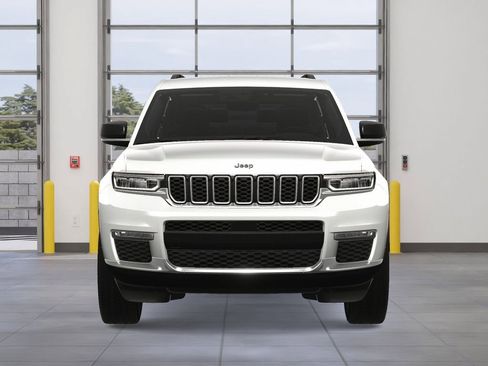 New 2025 Jeep Grand Cherokee L Limited w/ MOPAR Finishing Package image 9