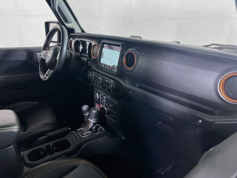 Used 2023 Jeep Gladiator Mojave w/ Cold Weather Group AWD/4WD image 28