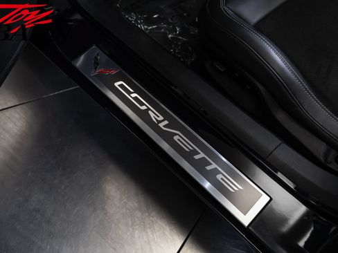 Used 2015 Chevrolet Corvette Z06 w/ 2LZ Preferred Equipment Group RWD image 28