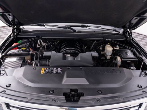 Used 2019 Chevrolet Tahoe Premier AWD/4WD image 32