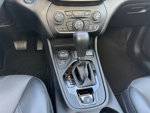 Certified 2022 Jeep Cherokee Limited image 14