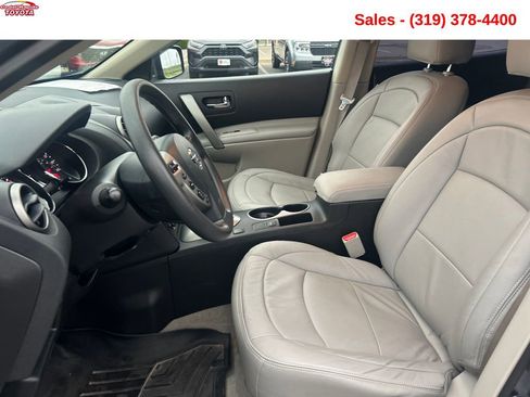 Used 2014 Nissan Rogue S w/ Convenience Package AWD/4WD image 11